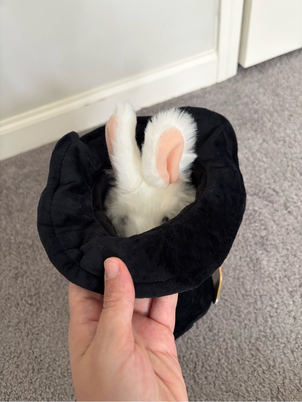 folkmanis puppet Rabbit in Hat - Picture 4 of 8